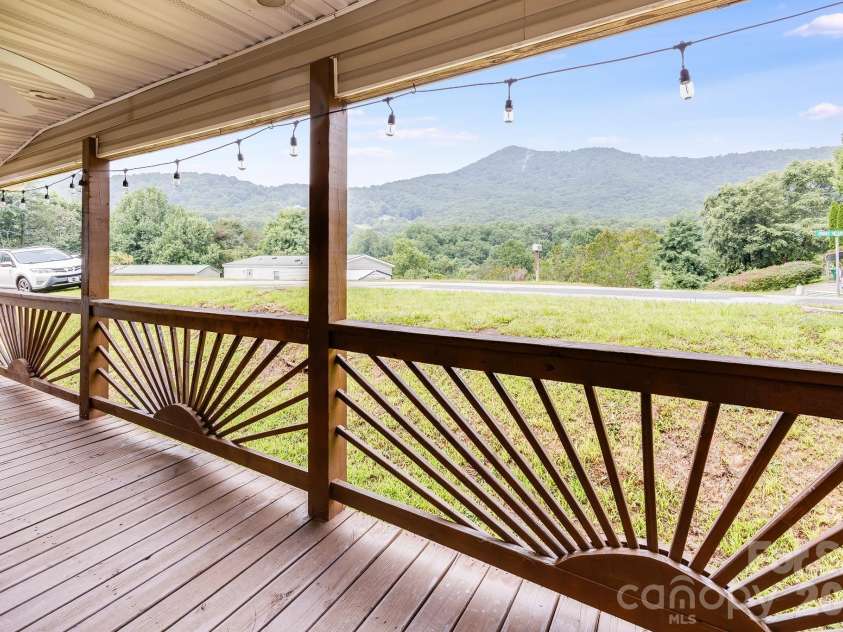 105 Short Meadow Drive, Candler, NC 28715.  MLS# CAR4407461, YatesRealty ID 41378. 
