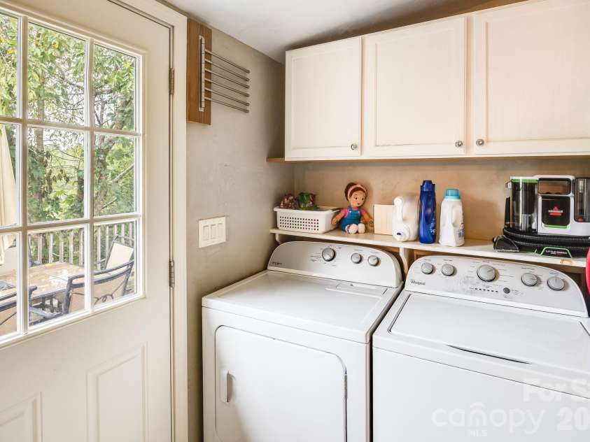 105 Short Meadow Drive, Candler, NC 28715.  MLS# CAR4407461, YatesRealty ID 41378. 