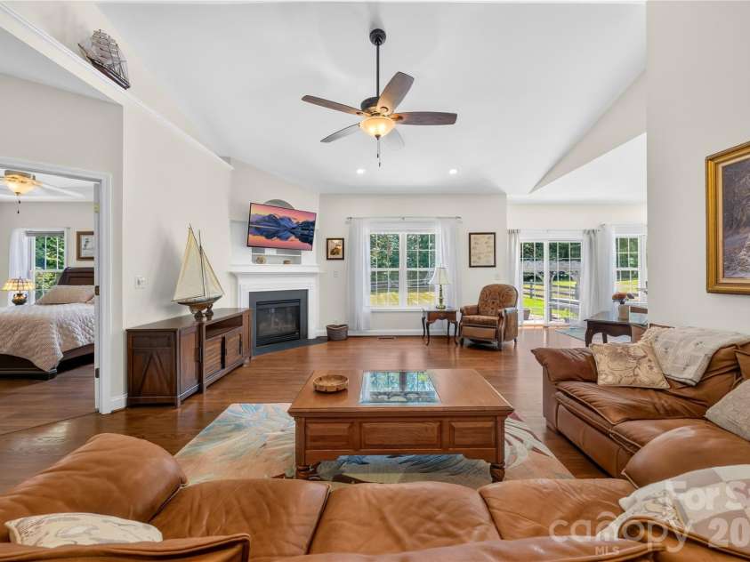 144 Quail Haven Drive, Troutman, NC 28166.  MLS# CAR4401635, YatesRealty ID 41381. Vaulted ceiling