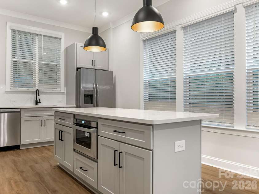 428 Woodvale Place, Charlotte, NC 28208.  MLS# CAR4406987, YatesRealty ID 41382. Kitchen