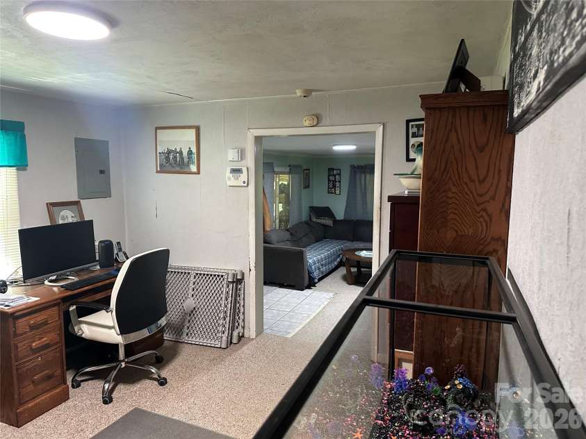 321 Fountain Way, Swannanoa, NC 28778.  MLS# CAR4411222, YatesRealty ID 41384. 