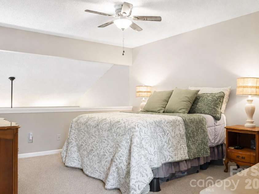 7928 Charter Oak Lane, Charlotte, NC 28226.  MLS# CAR4411036, YatesRealty ID 41386. 