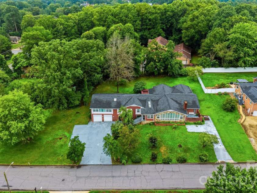 103 Castlegate Drive, Morganton, NC 28655.  MLS# CAR4410855, YatesRealty ID 41387. 
