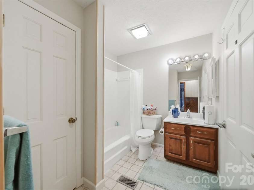103 Castlegate Drive, Morganton, NC 28655.  MLS# CAR4410855, YatesRealty ID 41387. 
