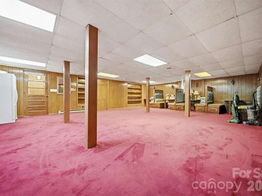 103 Castlegate Drive, Morganton, NC 28655.  MLS# CAR4410855, YatesRealty ID 41387. 