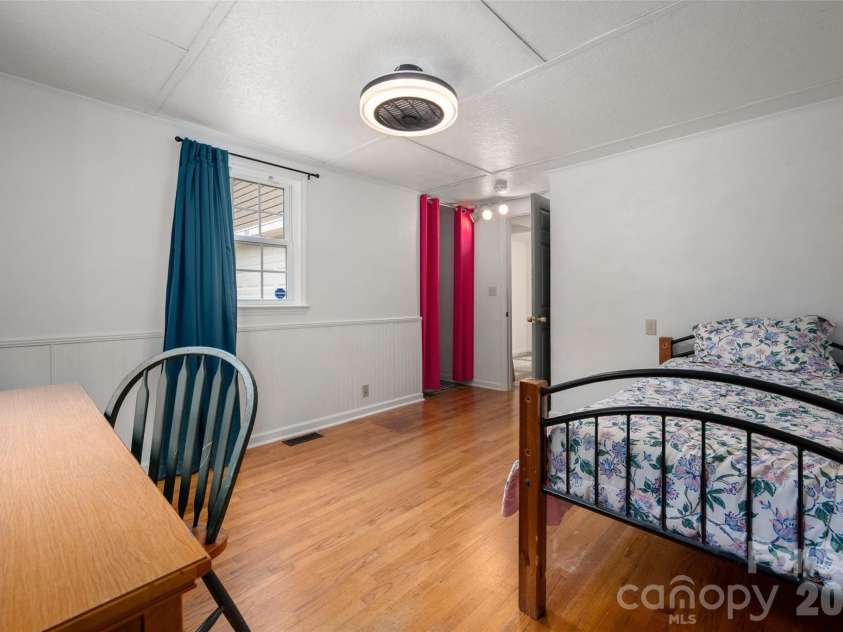 1124 Threatt Street, Lancaster, SC 29720.  MLS# CAR4407802, YatesRealty ID 41389. 2nd Bedroom