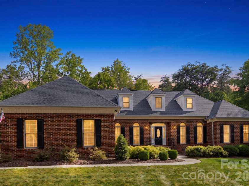 241 Tawny Bark Drive, Mooresville, NC 28117.  MLS# CAR4407043, YatesRealty ID 41390. 