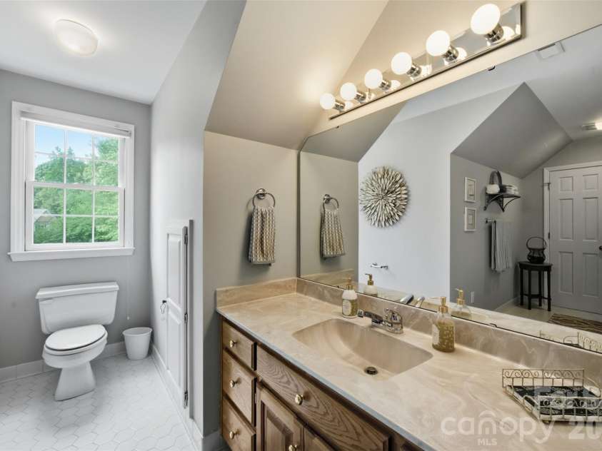 241 Tawny Bark Drive, Mooresville, NC 28117.  MLS# CAR4407043, YatesRealty ID 41390. Full bath on the second floor.