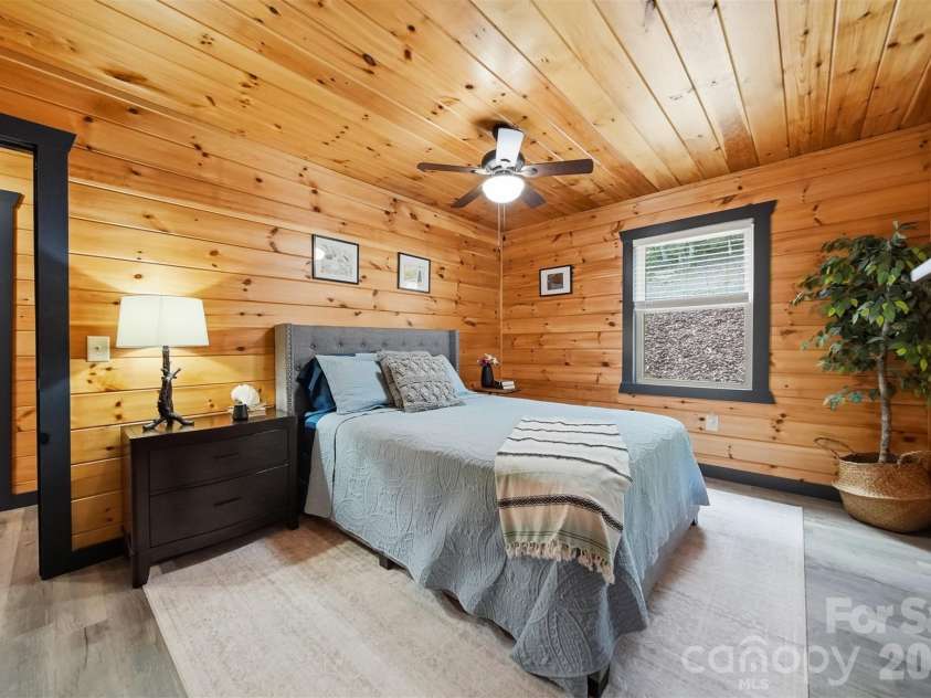 4500 Windy Hill Lane, Morganton, NC 28655.  MLS# CAR4410613, YatesRealty ID 41391. 