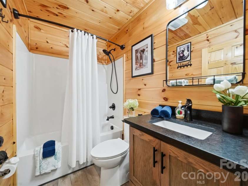 4500 Windy Hill Lane, Morganton, NC 28655.  MLS# CAR4410613, YatesRealty ID 41391. 