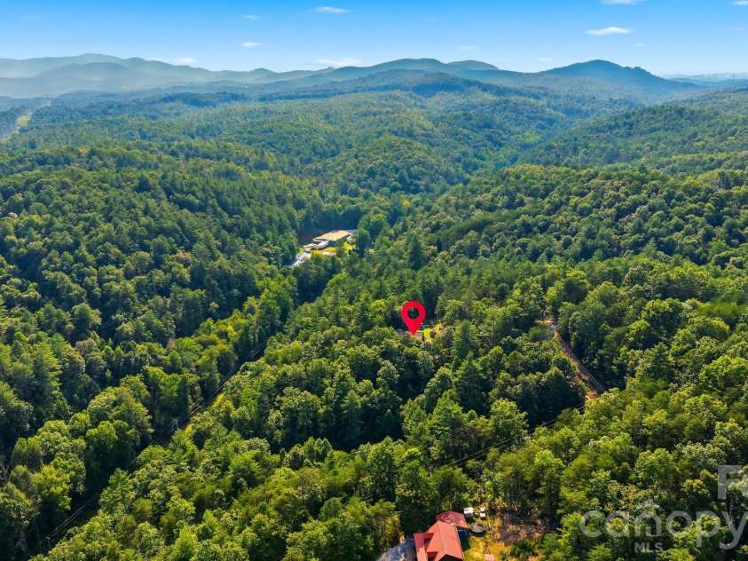 4500 Windy Hill Lane, Morganton, NC 28655.  MLS# CAR4410613, YatesRealty ID 41391. 