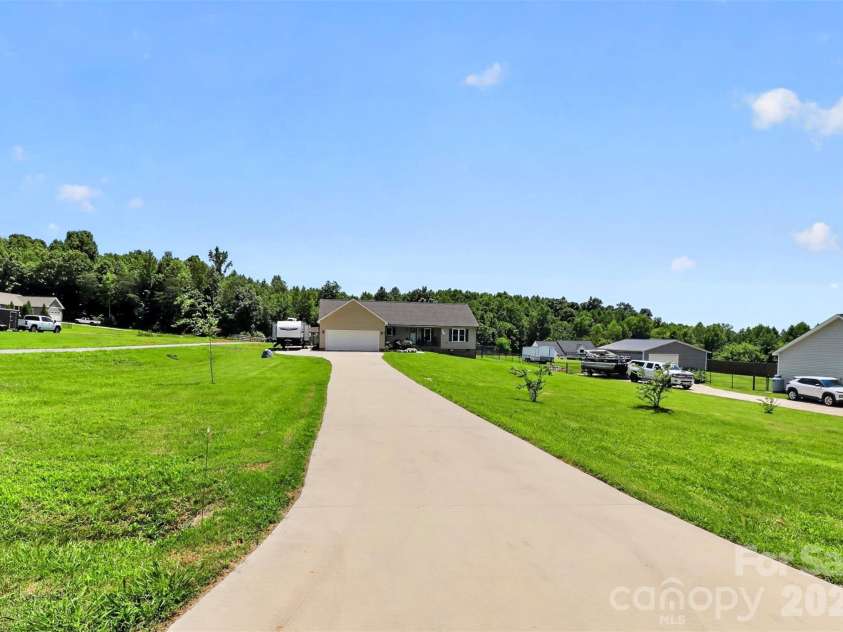 3889 Ritchie Road, Lincolnton, NC 28092.  MLS# CAR4408907, YatesRealty ID 41394. 