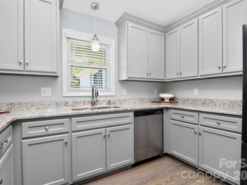 3889 Ritchie Road, Lincolnton, NC 28092.  MLS# CAR4408907, YatesRealty ID 41394. 