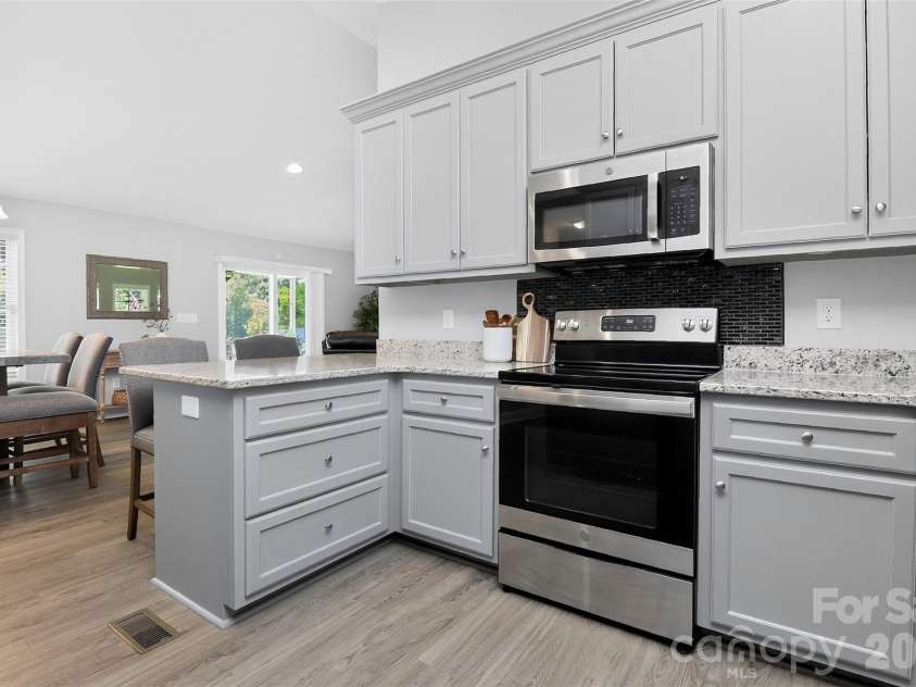 3889 Ritchie Road, Lincolnton, NC 28092.  MLS# CAR4408907, YatesRealty ID 41394. 