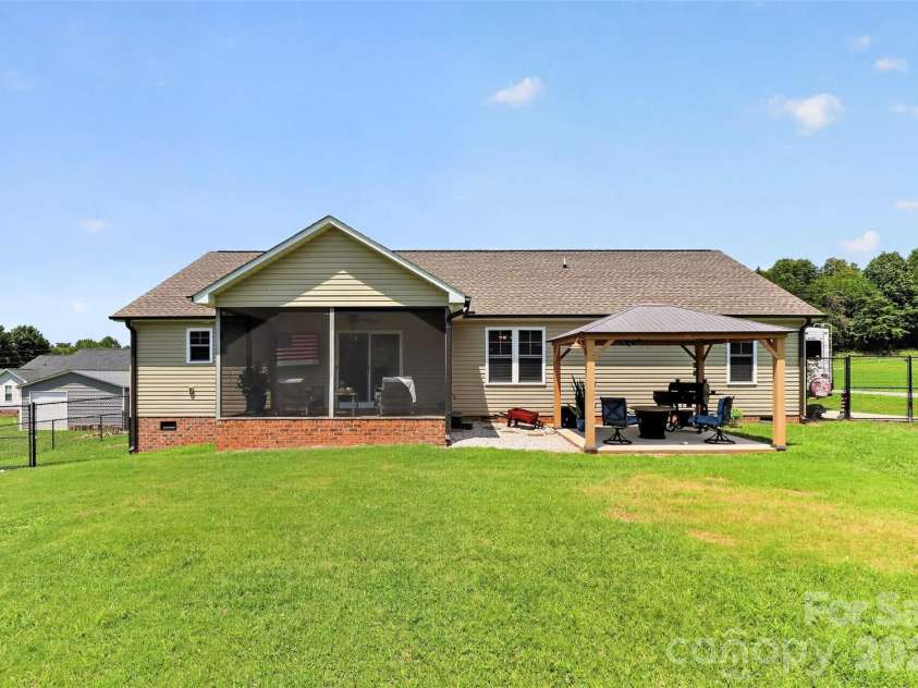 3889 Ritchie Road, Lincolnton, NC 28092.  MLS# CAR4408907, YatesRealty ID 41394. 