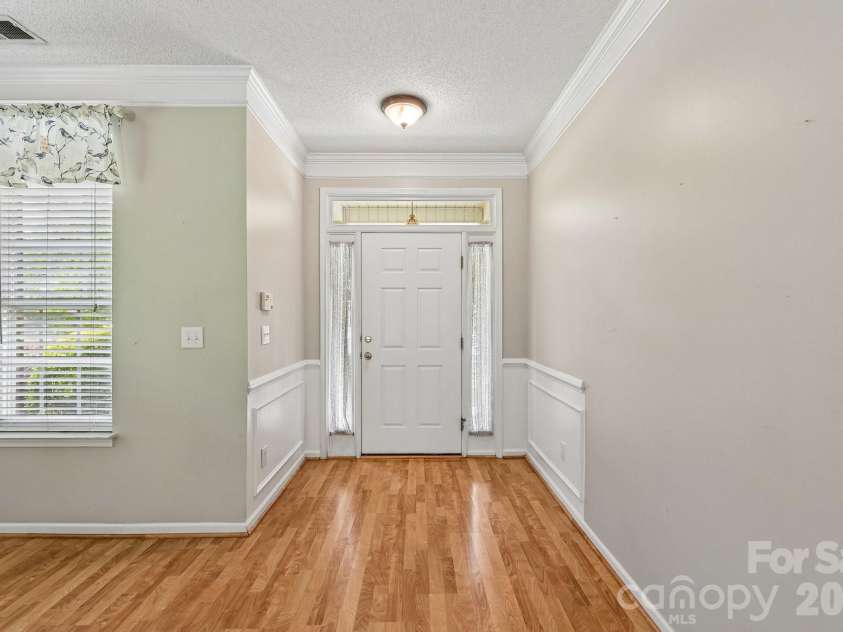 13624 Michael Lynn Road, Charlotte, NC 28278.  MLS# CAR4383714, YatesRealty ID 41396. 