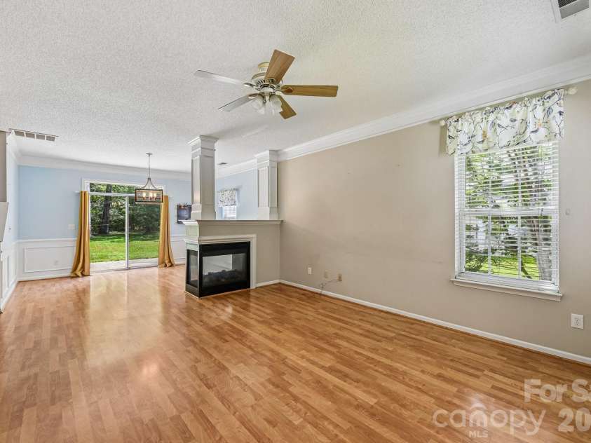 13624 Michael Lynn Road, Charlotte, NC 28278.  MLS# CAR4383714, YatesRealty ID 41396. 