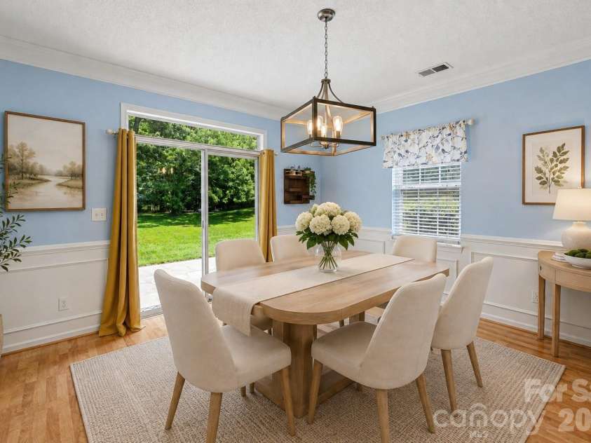 13624 Michael Lynn Road, Charlotte, NC 28278.  MLS# CAR4383714, YatesRealty ID 41396. 