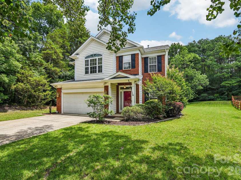 13624 Michael Lynn Road, Charlotte, NC 28278.  MLS# CAR4383714, YatesRealty ID 41396. 