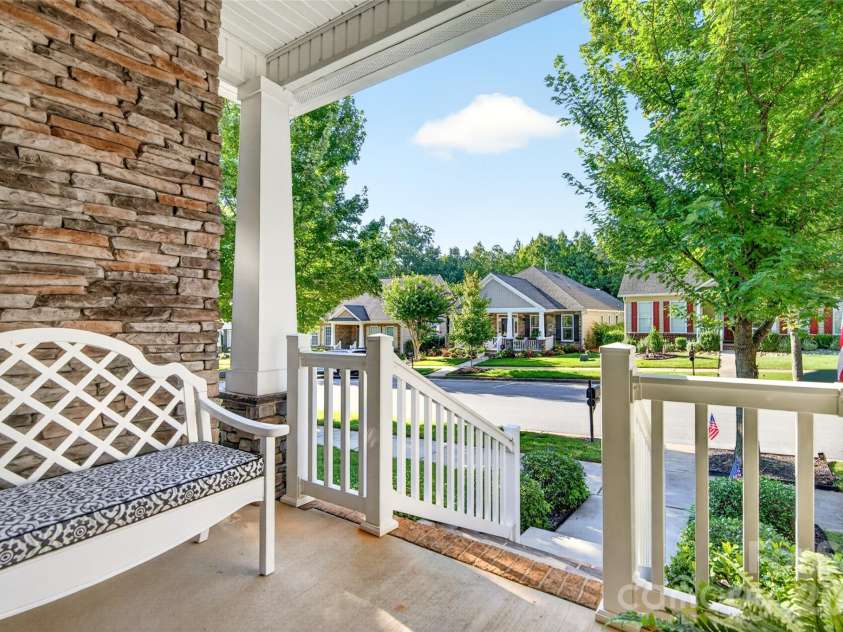 18201 Coulter Parkway, Cornelius, NC 28031.  MLS# CAR4410218, YatesRealty ID 41397. 