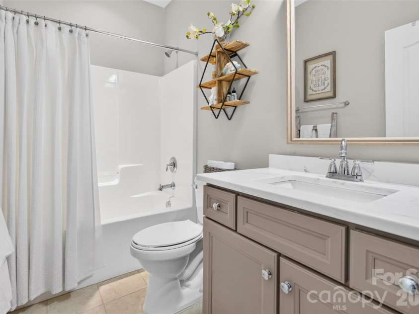 18201 Coulter Parkway, Cornelius, NC 28031.  MLS# CAR4410218, YatesRealty ID 41397. 