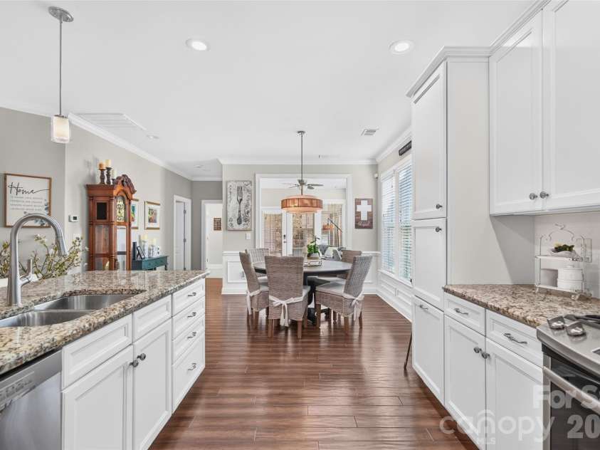 18201 Coulter Parkway, Cornelius, NC 28031.  MLS# CAR4410218, YatesRealty ID 41397. 