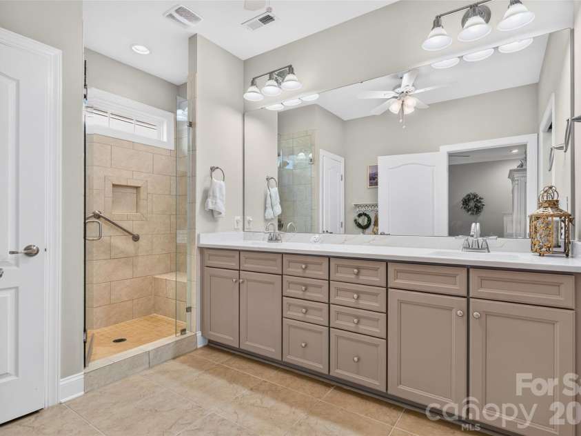 18201 Coulter Parkway, Cornelius, NC 28031.  MLS# CAR4410218, YatesRealty ID 41397. 