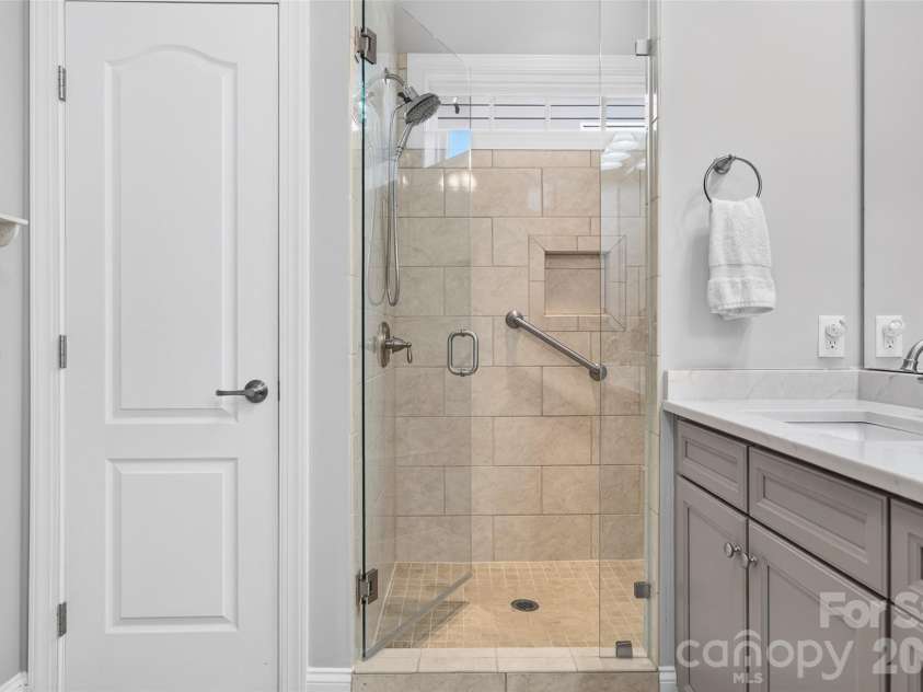 18201 Coulter Parkway, Cornelius, NC 28031.  MLS# CAR4410218, YatesRealty ID 41397. 