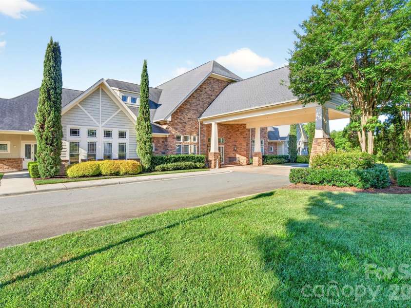 18201 Coulter Parkway, Cornelius, NC 28031.  MLS# CAR4410218, YatesRealty ID 41397. 