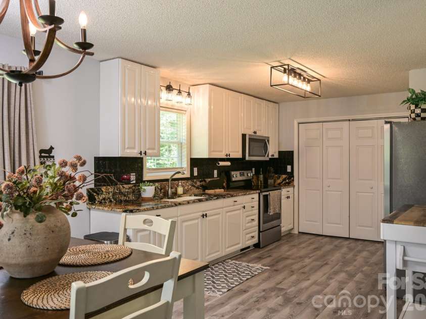 1151 Shady Lane, Marion, NC 28752.  MLS# CAR4409618, YatesRealty ID 41398. 