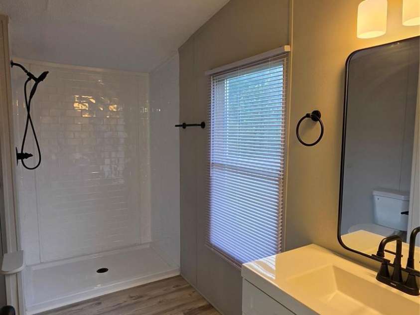 125 Robins Hill Lane, Statesville, NC 28677.  MLS# CAR4408867, YatesRealty ID 41399. 