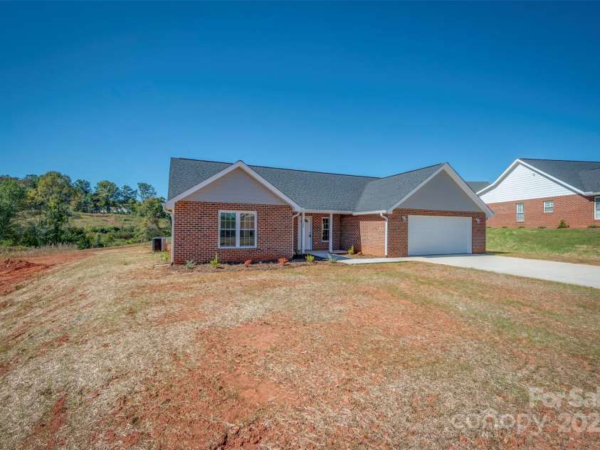180 Central Park Circle, Spindale, NC 28160.  MLS# CAR4313619, YatesRealty ID 414. 