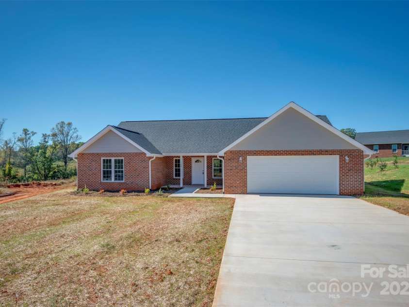 180 Central Park Circle, Spindale, NC 28160.  MLS# CAR4313619, YatesRealty ID 414. 