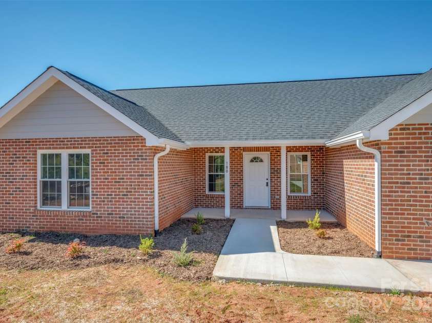 180 Central Park Circle, Spindale, NC 28160.  MLS# CAR4313619, YatesRealty ID 414. 