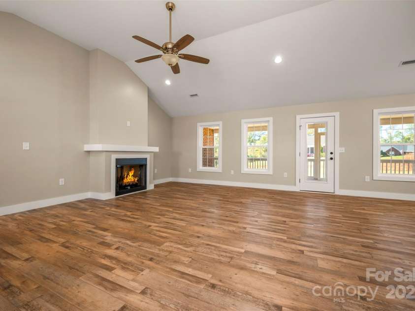 180 Central Park Circle, Spindale, NC 28160.  MLS# CAR4313619, YatesRealty ID 414. 