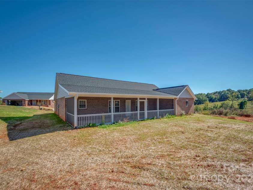 180 Central Park Circle, Spindale, NC 28160.  MLS# CAR4313619, YatesRealty ID 414. 
