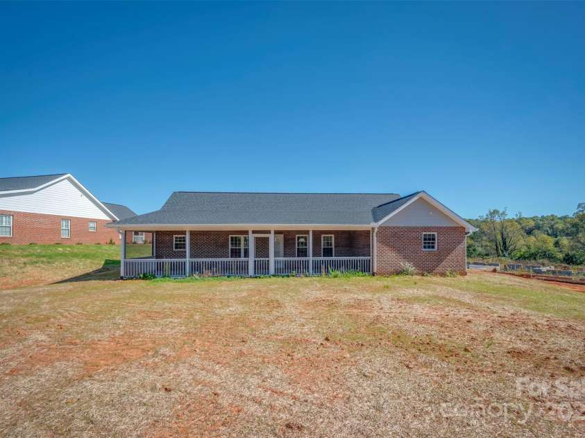 180 Central Park Circle, Spindale, NC 28160.  MLS# CAR4313619, YatesRealty ID 414. 