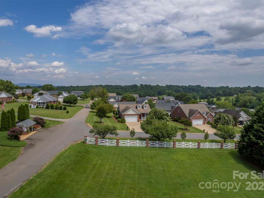 180 Central Park Circle, Spindale, NC 28160.  MLS# CAR4313619, YatesRealty ID 414. 