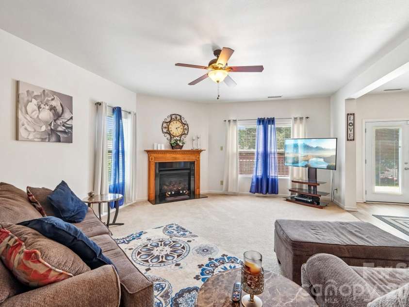 226 Elaine Court, Clover, SC 29710.  MLS# CAR4410383, YatesRealty ID 41400. 