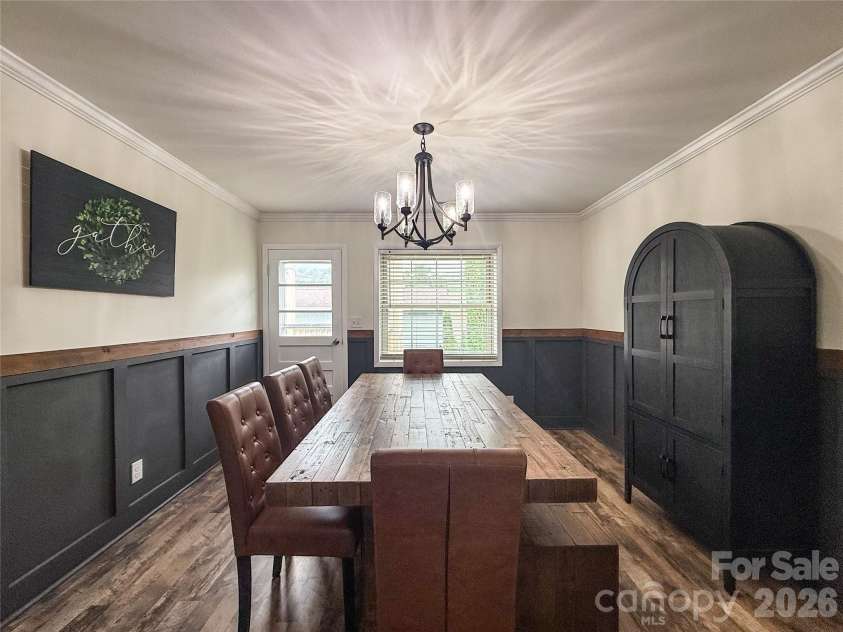 402 Wilton Avenue, West Jefferson, NC 28694.  MLS# CAR4411426, YatesRealty ID 41401. Dining room
