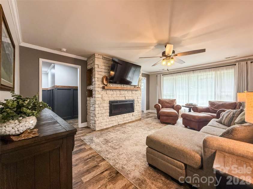 402 Wilton Avenue, West Jefferson, NC 28694.  MLS# CAR4411426, YatesRealty ID 41401. Living room