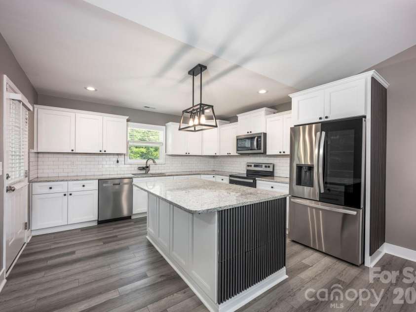 2503 Glenwood Street, Kannapolis, NC 28083.  MLS# CAR4409339, YatesRealty ID 41403. 