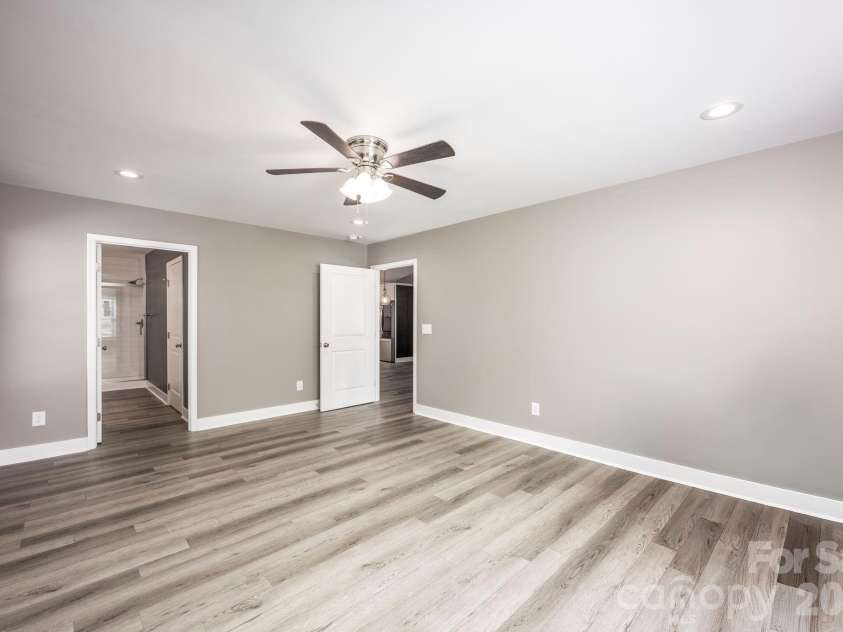 2503 Glenwood Street, Kannapolis, NC 28083.  MLS# CAR4409339, YatesRealty ID 41403. 