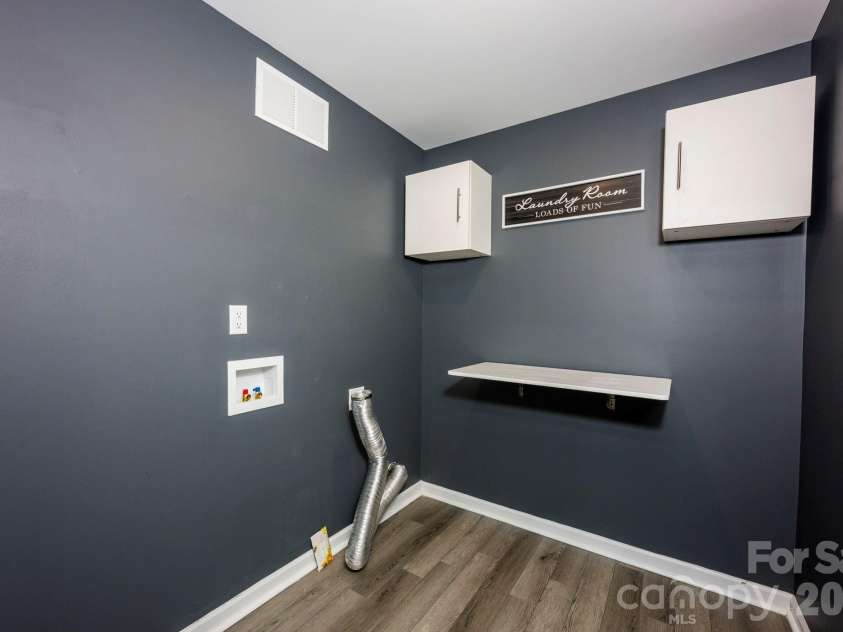 2503 Glenwood Street, Kannapolis, NC 28083.  MLS# CAR4409339, YatesRealty ID 41403. 