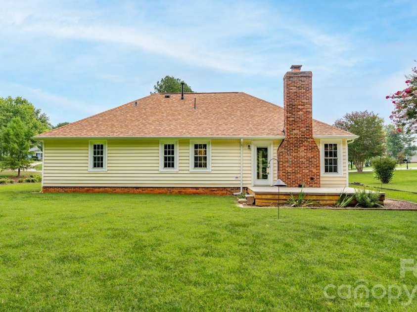 5203 Spring Morning Lane, Monroe, NC 28110.  MLS# CAR4405485, YatesRealty ID 41404. 