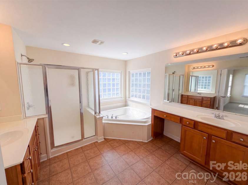 1139 Donelea Lane, Concord, NC 28027.  MLS# CAR4409737, YatesRealty ID 41405. 
