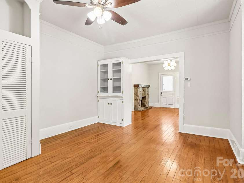 130 Lancaster Street, Chester, SC 29706.  MLS# CAR4400715, YatesRealty ID 41407. 