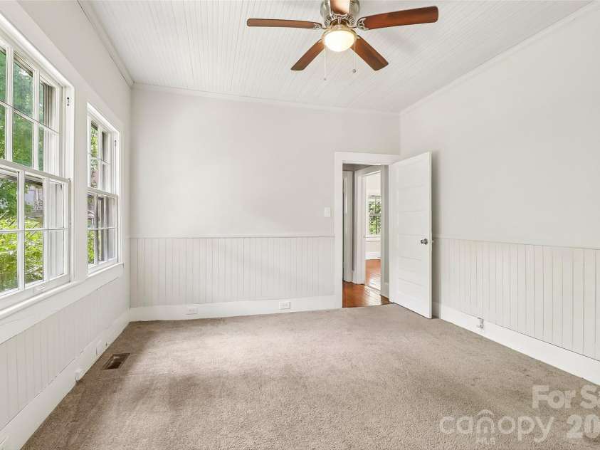 130 Lancaster Street, Chester, SC 29706.  MLS# CAR4400715, YatesRealty ID 41407. 