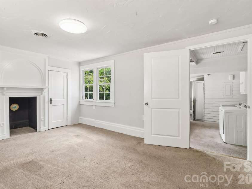 130 Lancaster Street, Chester, SC 29706.  MLS# CAR4400715, YatesRealty ID 41407. 