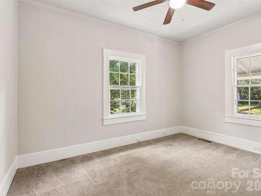 130 Lancaster Street, Chester, SC 29706.  MLS# CAR4400715, YatesRealty ID 41407. 